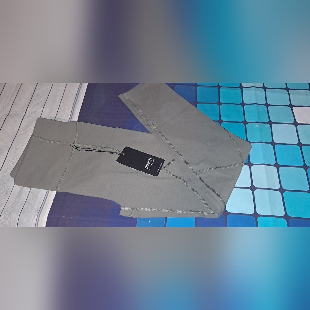 Signature legging